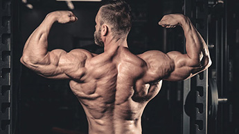 Kakšno fitnes opremo lahko uporabite za trening ramenskih mišic?