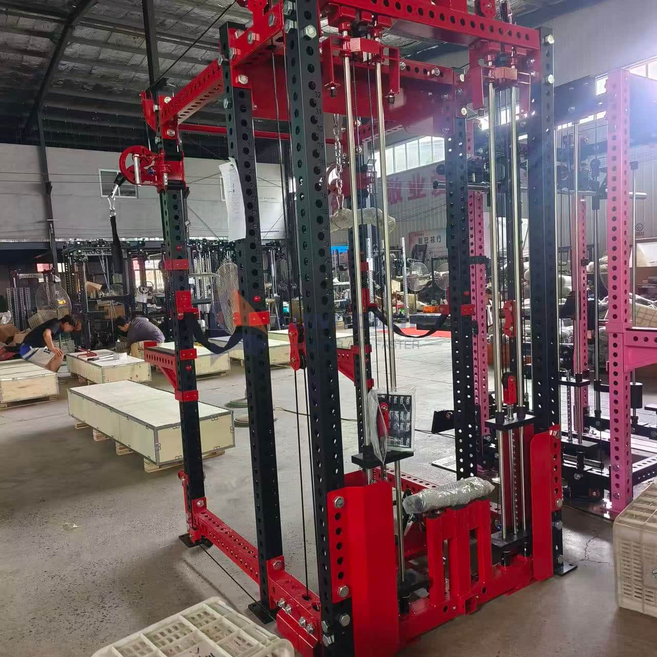 Večnamenski trenerski kabelski križanec