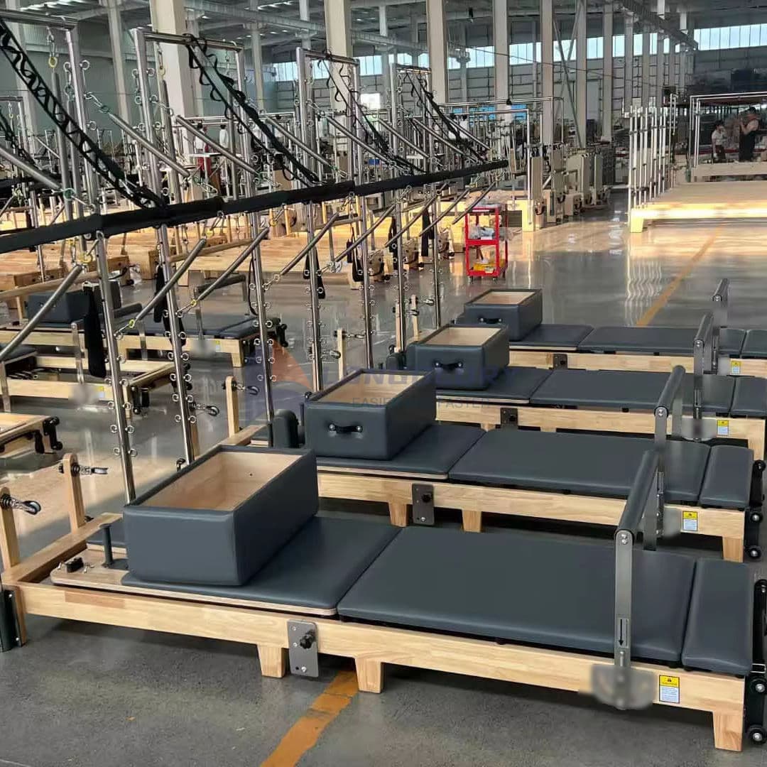 Oak Pilates Reformer s polovičnim stolpom