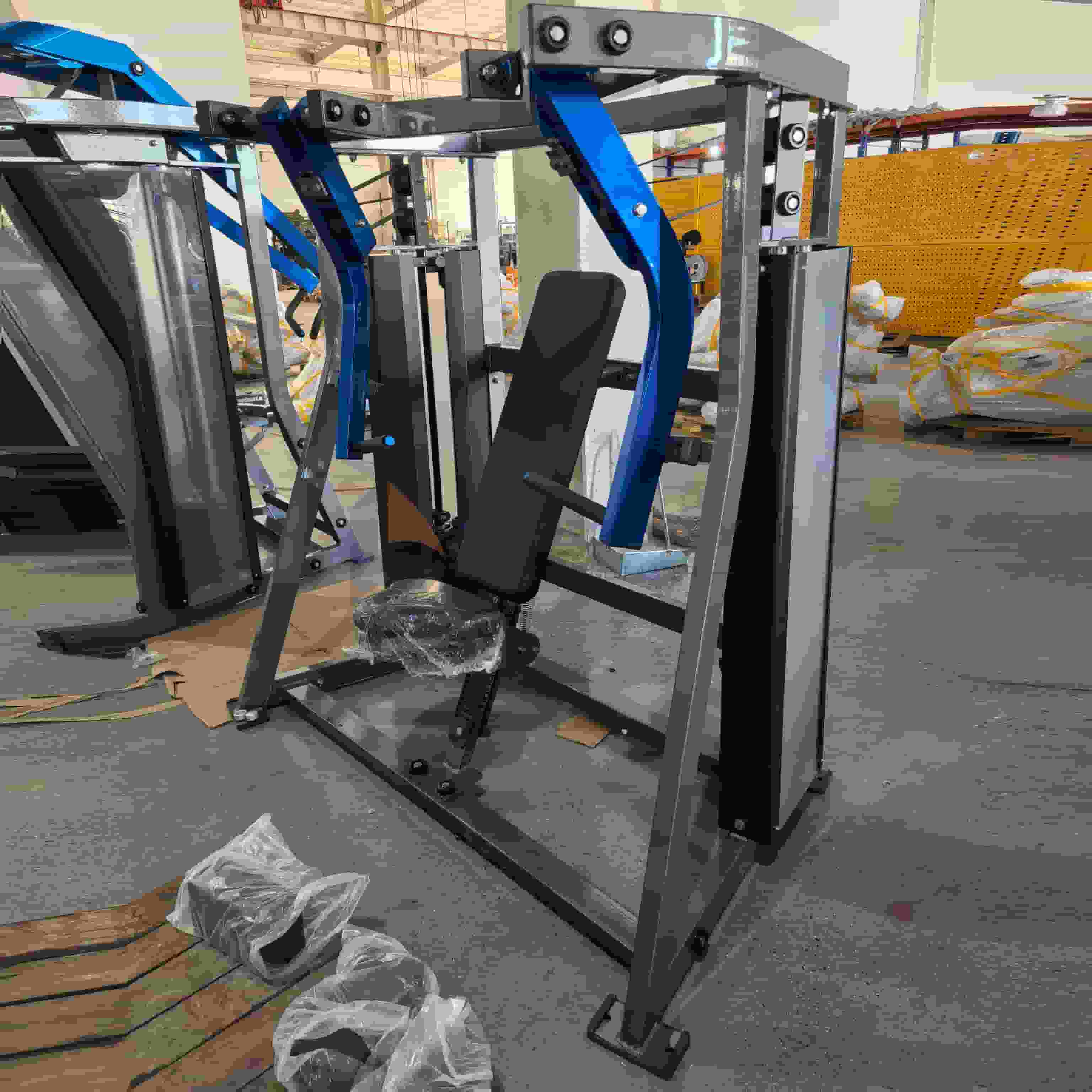 Potiskanje prsnega koša z zatičem